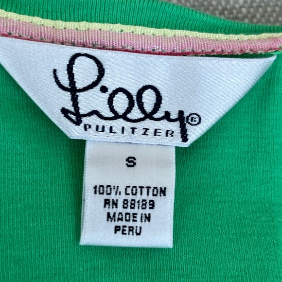 Lily Pulitzer V Neck T-shirt Size S, like new - Picture 3 of 5